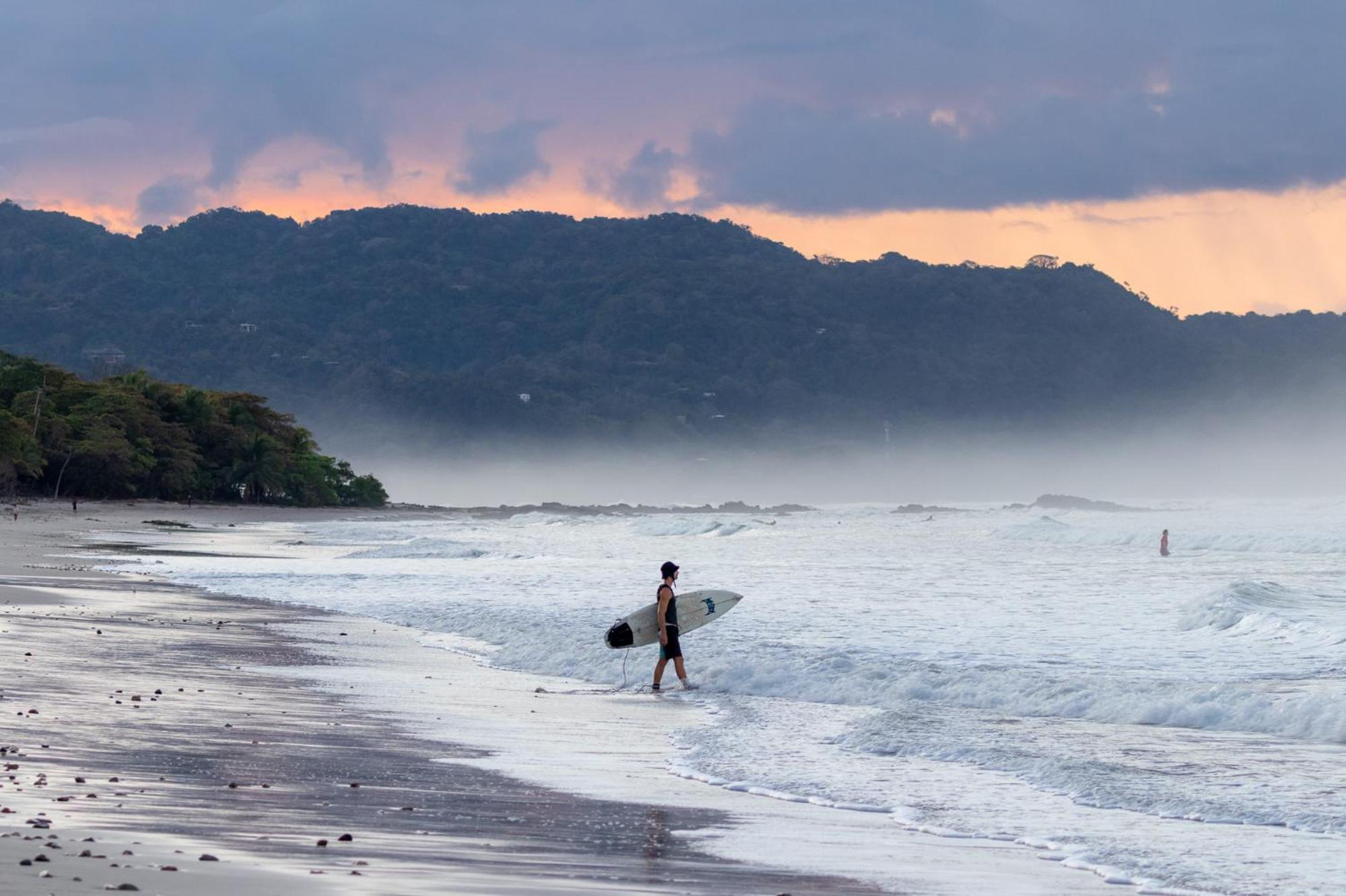 Akih Pods Hostel Playa Santa Teresa  ภายนอก รูปภาพ